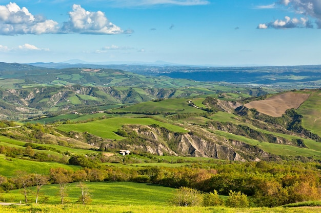 Paisaje de colinas toscanas al aire libre