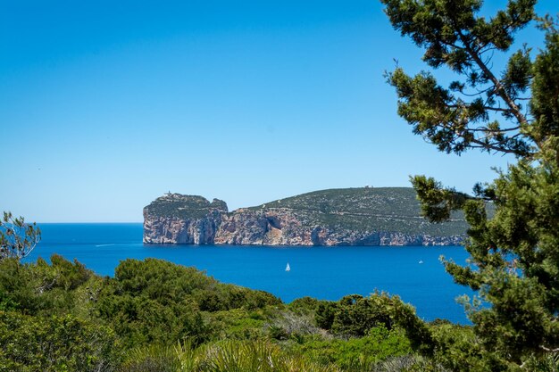 Paisaje de la costa de Capo Caccia en Cerdeña