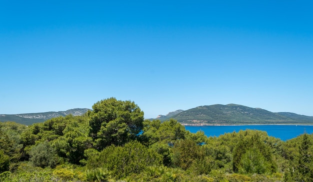 Paisaje de la costa de Capo Caccia en Cerdeña