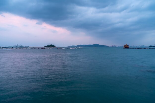 Paisaje costero de la ciudad de Qingdao