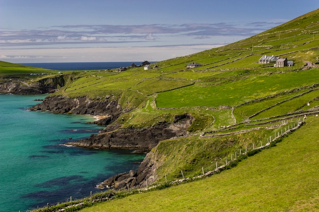 Paisaje costero en el oeste de Irlanda