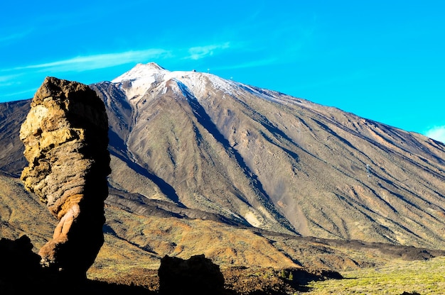 Paisaje desértico en el Parque Nacional Volcán Teide, Tenerife, Islas Canarias, España