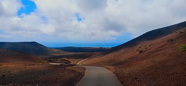 Paisaje desértico en Timanfaya de Lanzarote