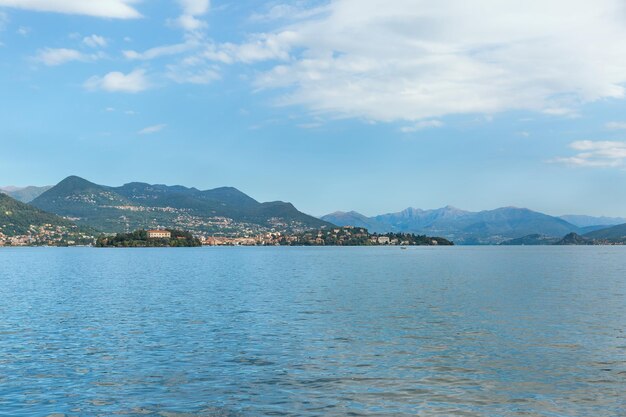 Paisaje de la hermosa isla madre en el lago maggiore Italia