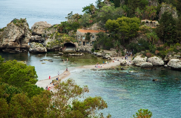 Foto paisaje con hermosa naturaleza en sicilia, italia.