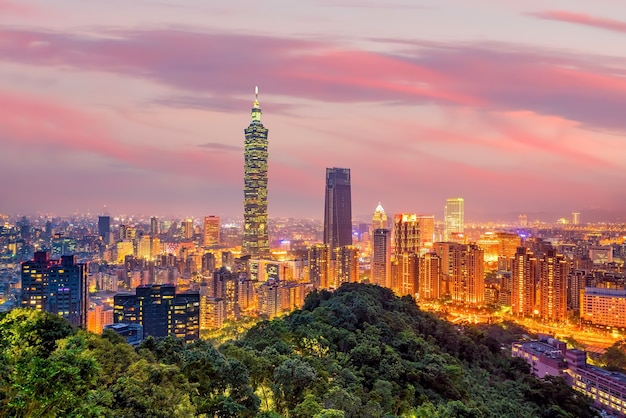 Foto paisaje del horizonte de la ciudad de taipei al atardecer en taiwán