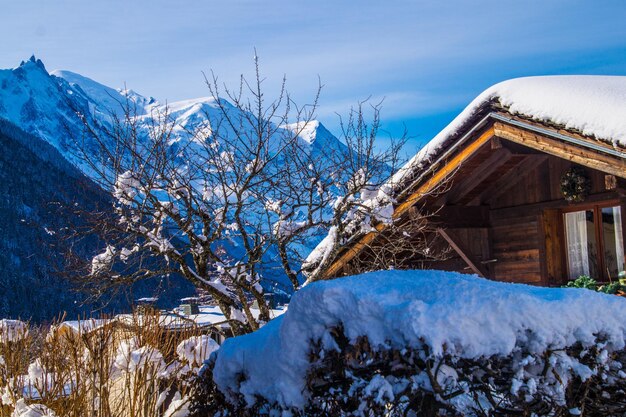 Paisaje de invierno en los alpes franceses