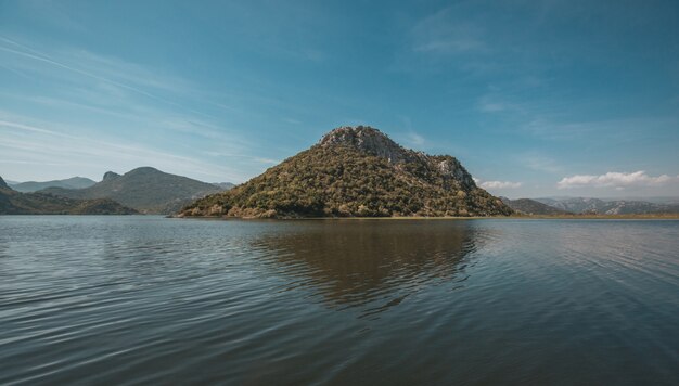 Paisaje del lago Skadar