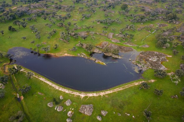 Paisaje con laguna en Dehesa de la Luz.