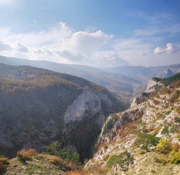 Paisaje de mañana de otoño