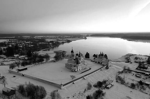 paisaje del monasterio de invierno de ferapontovo, vista superior navidad religión arquitectura fondo