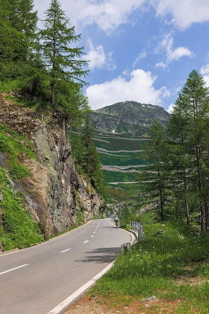 Paisaje de montaña de los alpes suizos