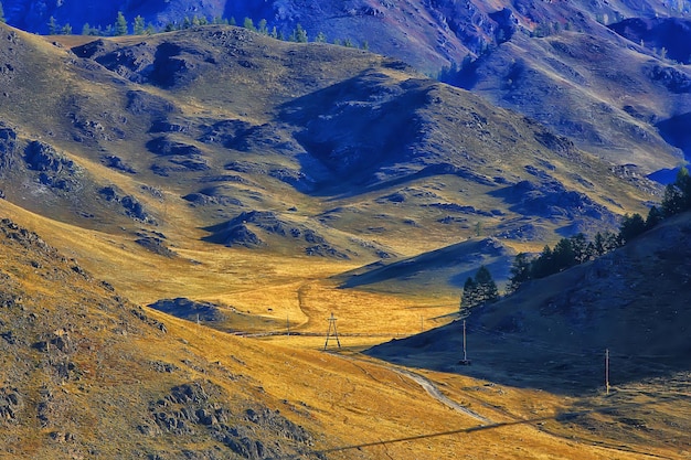 Paisaje de montaña de Altai, panorama de otoño paisaje de fondo, vista de la naturaleza de otoño