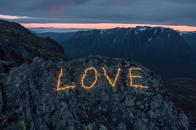 paisaje de montaña de amor por el senderismo y los viajes pragma