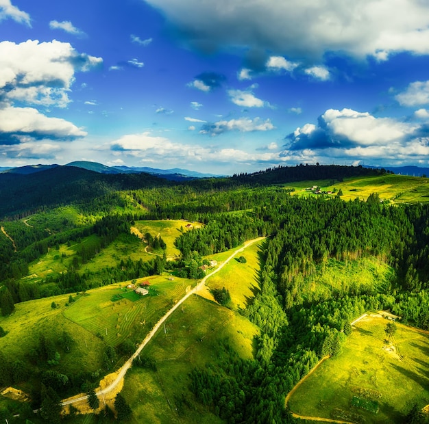 Paisaje de montaña de los Cárpatos