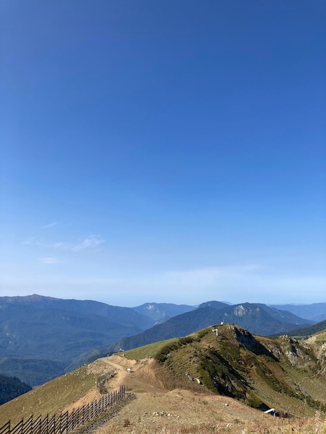 Paisaje de montaña. Cielo y amplitud. Fotografía móvil.