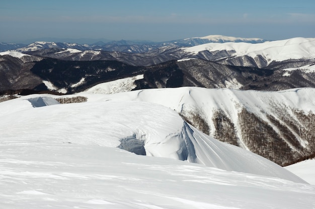 Paisaje de montaña de invierno