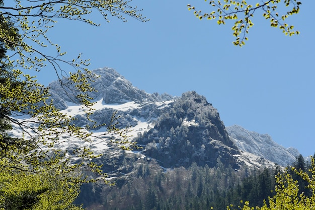 Paisaje de montaña en los Pirineos, Francia