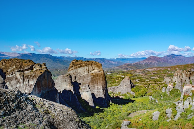 Paisaje de las montañas de Corfú con vegetación