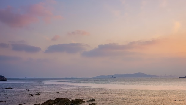 Paisaje natural de la isla, la ciudad de Qingdao, China