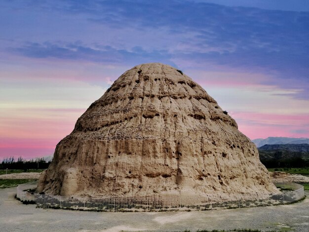 Paisaje natural del noroeste de China Ningxia lugar de reunión para la gente hui