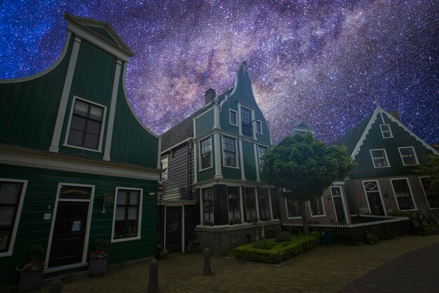 Paisaje nocturno del cielo estrellado