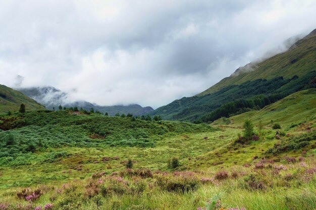 El paisaje nublado de Glenfinnan