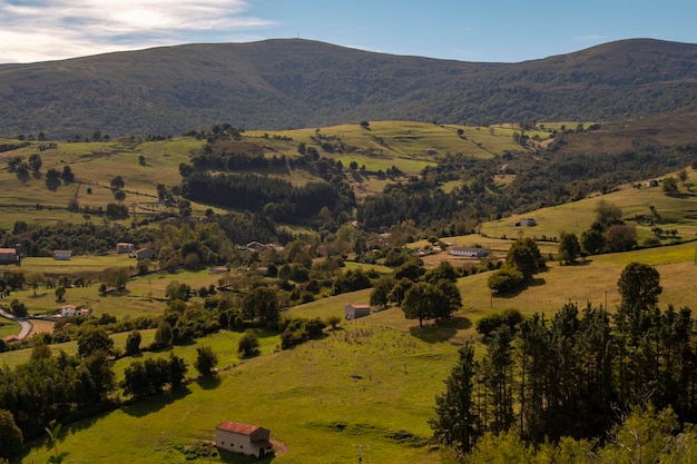 Paisaje del paisaje rural del valle del paso cantabria