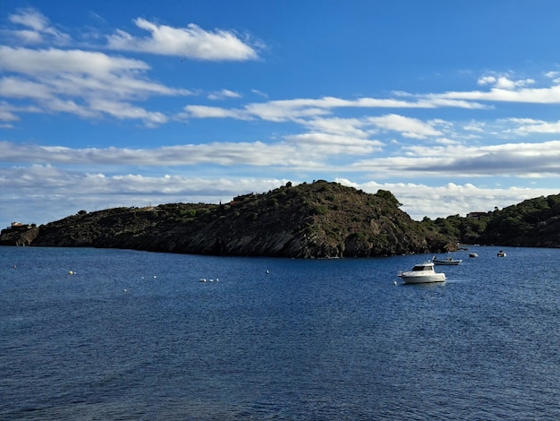 Paisaje en Port Lligat en España