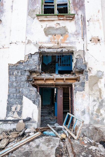 Paisaje de posguerra Edificio destruido Ruinas de guerra Ciudad destruida después del bombardeo Ciudad muerta Edificios bombardeados Edificios de escombros Destrucción de guerra