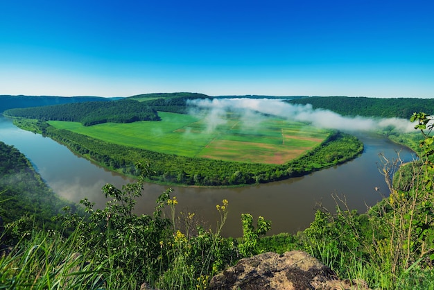 Foto paisaje del río dnister