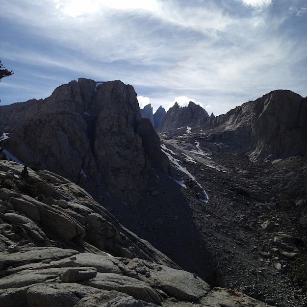 Paisaje rocoso contra el cielo
