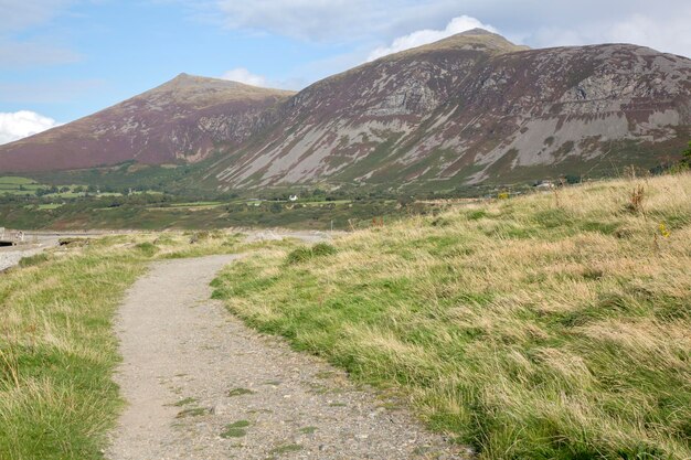 Paisaje y ruta en Trefor, Caernarfon, Gales, Reino Unido