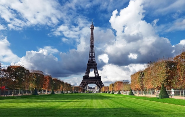 Foto paisaje de la torre eiffel