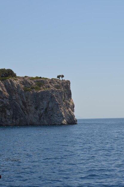 El paisaje turco Costa del Mar de Turquía