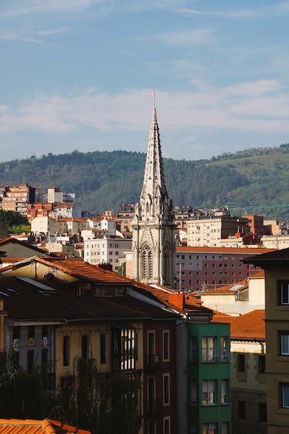 Paisaje urbano de la ciudad de Bilbao España destino de viaje