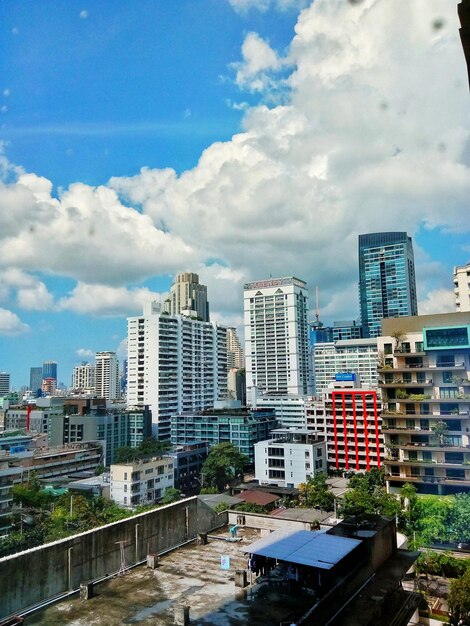 Foto paisaje urbano moderno contra el cielo