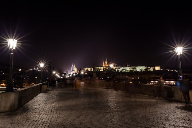 Paisaje urbano por la noche