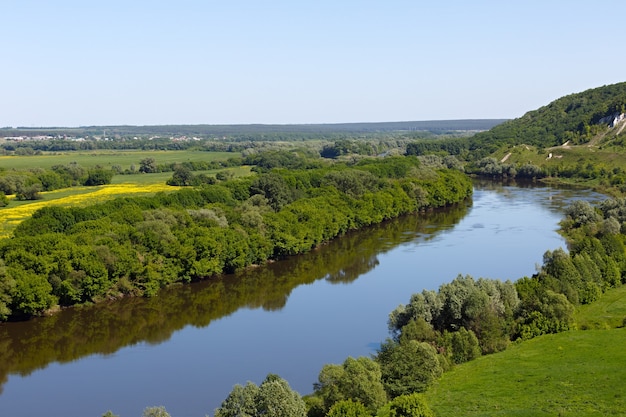 Foto paisaje en el valle del río don en rusia central