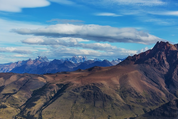 Foto paisajes de la patagonia en el sur de argentina. hermosos paisajes naturales.