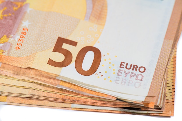 Paket von 50 Euro Banknoten