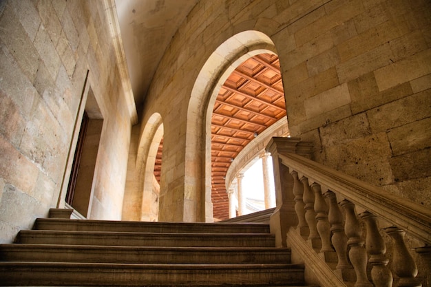 Palacio y catedrales famosos de Alhambra en Granada España