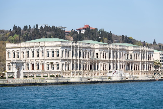 Palacio de Ciragan en la ciudad de Estambul Turquía