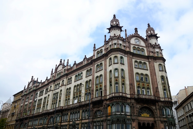 Palacio cuadrado de Budapest Ferenciek