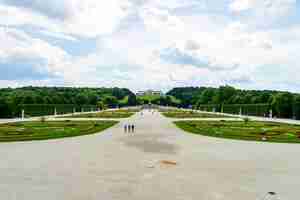 Foto palácio de schönbrunn e graden no verão em viena, áustria