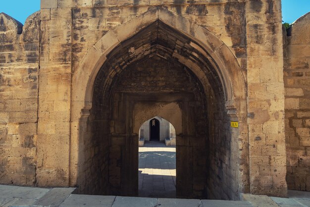 Foto palácio de shirvanshahs na cidade de baku