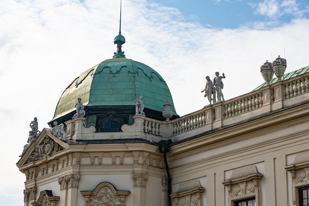 Palácio do Belvedere barroco em Viena Cúpula no edifício 19 de maio de 2023 Áustria Viena
