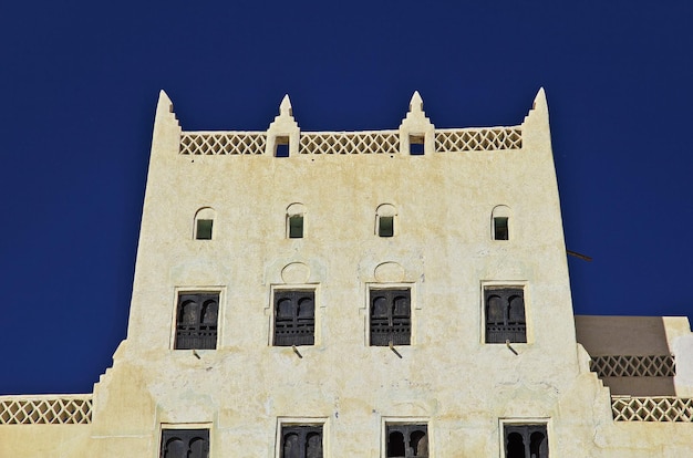 Foto palácio dos sultões seyun wadi hadramaut iêmen