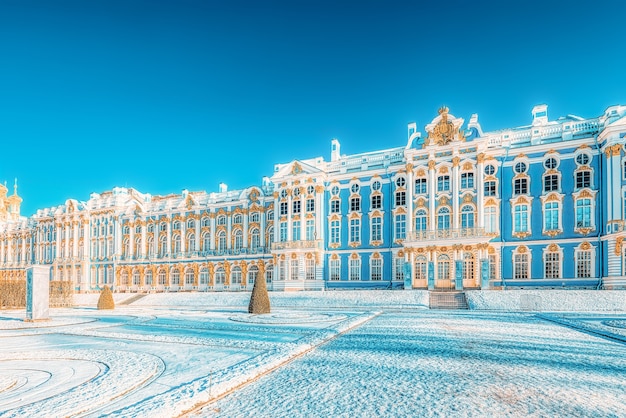 Foto palacio ekaterininsky, tsarskoye selo (pushkin) suburbio de san petersburgo. rusia.