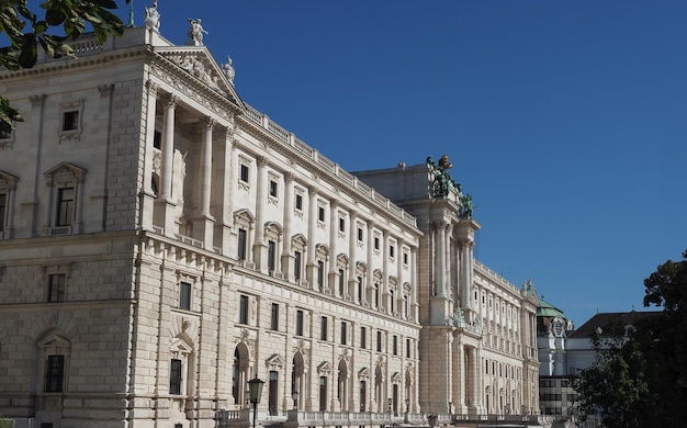 Palacio imperial de Hofburg en Viena